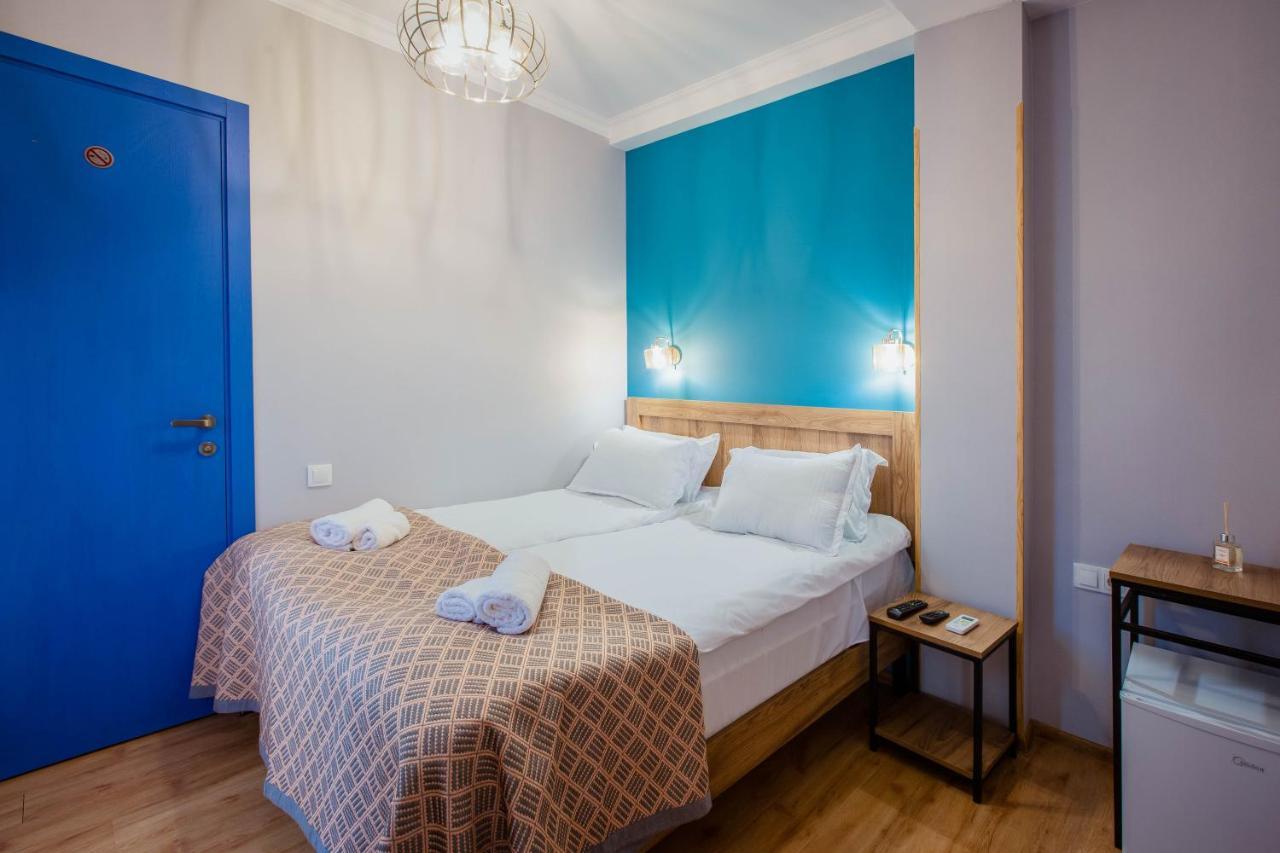 Central Gate Hotel In Heart Of Тбилиси Екстериор снимка
