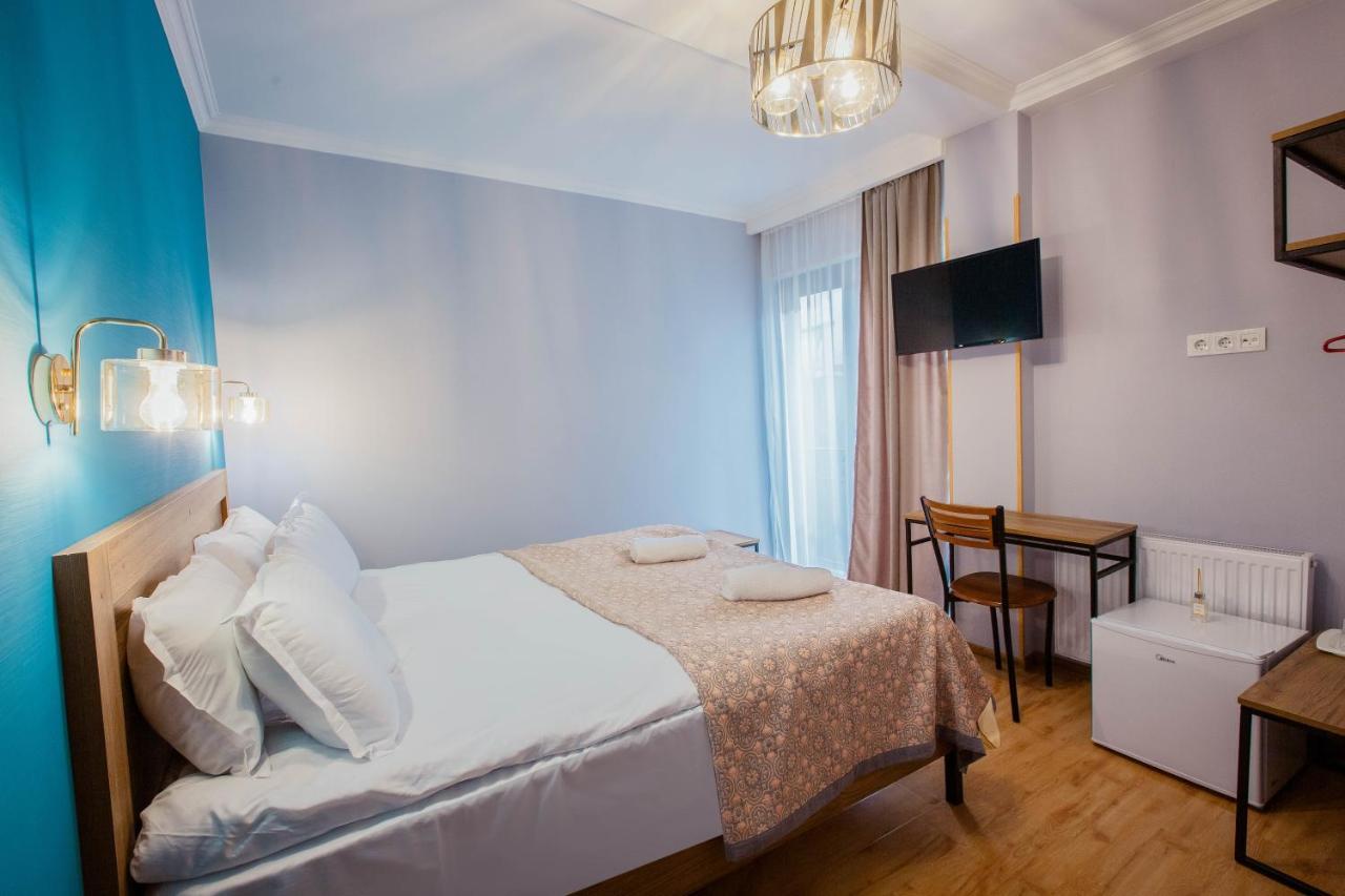 Central Gate Hotel In Heart Of Тбилиси Екстериор снимка